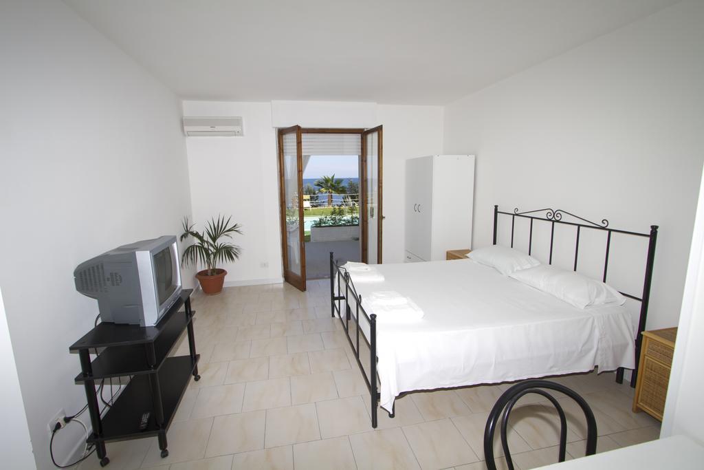 Hotel Cicasub Crotone Exterior foto